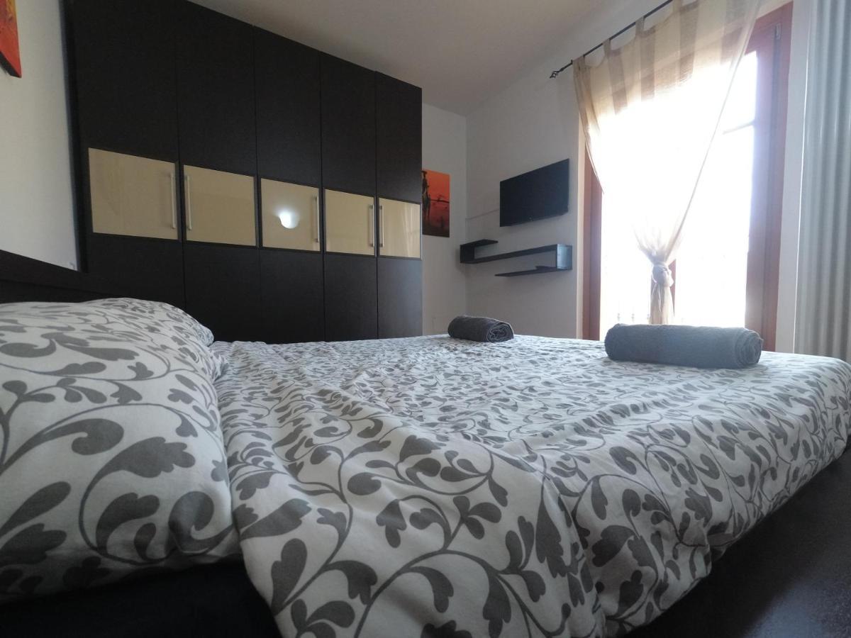 blu&green Appartment Manerba del Garda Eksteriør bilde