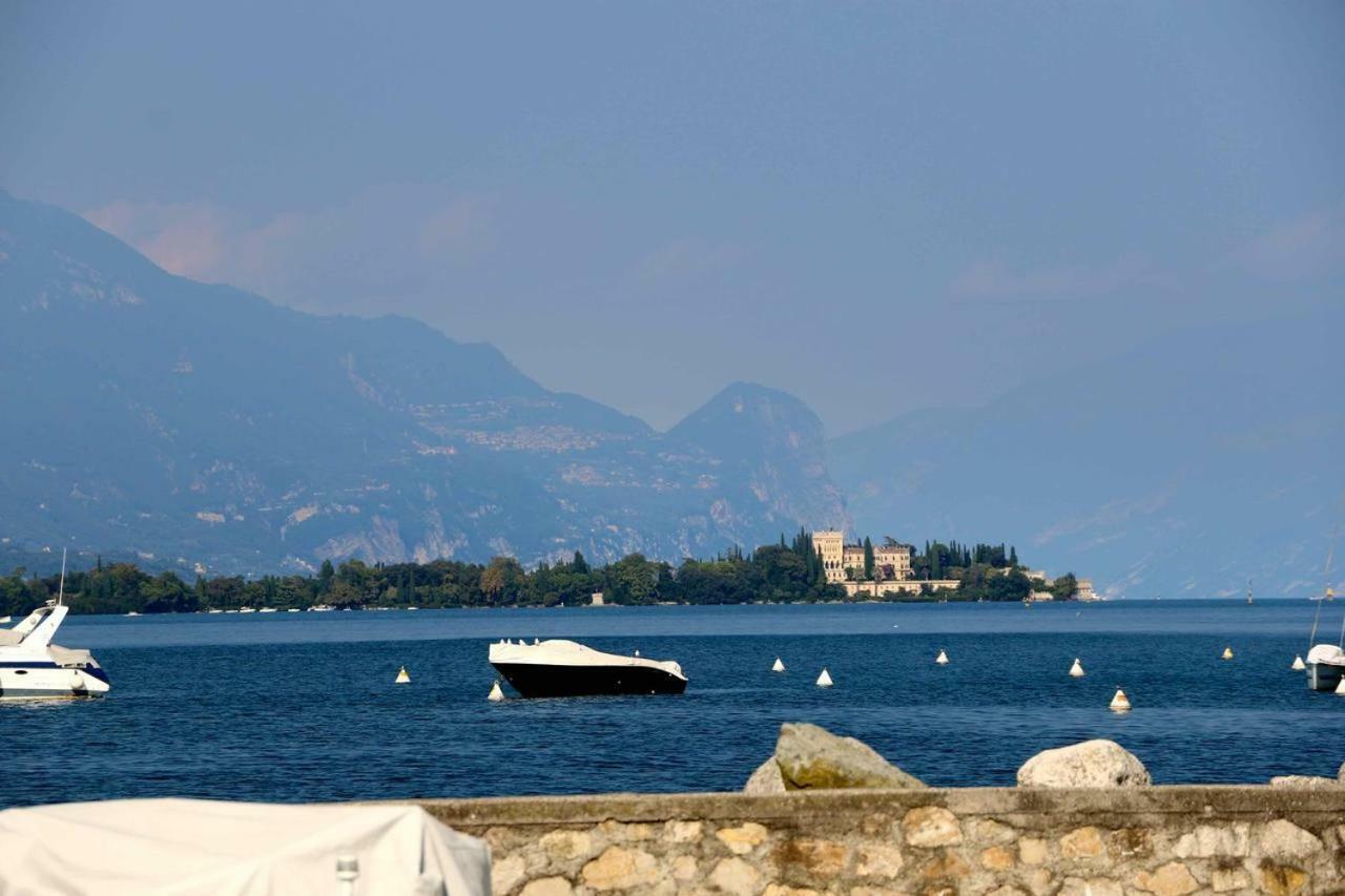 blu&green Appartment Manerba del Garda Eksteriør bilde